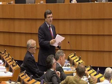 Barroso quiere la recapitalización de bancos UE