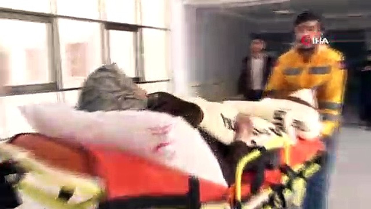 Van’da hasta seçmenler sandığa taşındı