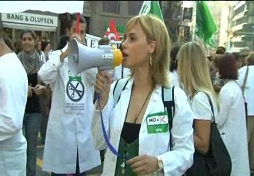 El Gobierno justifica el mal dato del paro en los recortes de las comunidades y ayuntamientos