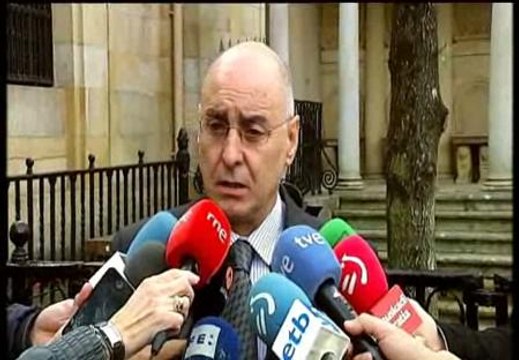 Ares califica de miserables e impresentables las declaraciones de Aznar