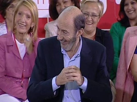Rubalcaba pide dar una vueltita a las listas