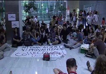 Encierro contra el ERE en el hospital barcelonés de Sant Pau