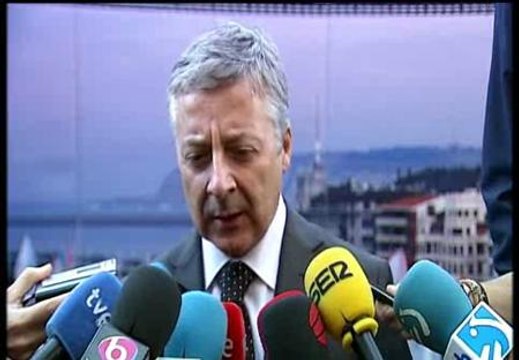 Blanco acusa a Rajoy de no querer que paguen más, los que más tienen