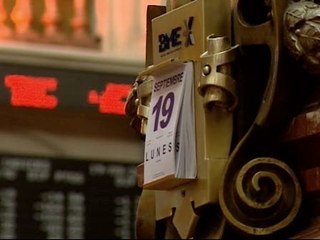 El Ibex 35 cae un 2,64% en la apertura