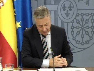 Blanco:"Españoles, encantados de pagar el impuesto"