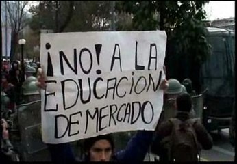 Nuevo enfrentamiento entre los estudiantes chilenos y la policía