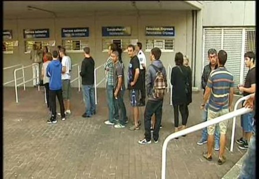 Expectación en las taquillas de Anoeta ante el partido frente al Barcelona