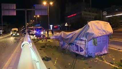 Yön levhası direğine çarpan kamyon sürücüsü ölümden döndü - ANKARA