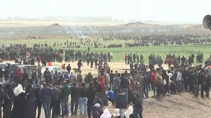 Gaza, in marcia per la terra: tensioni e un morto