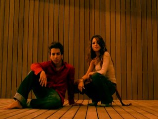 Sandy e Junior - Convence Al Corazón (Words Are Not Enough)