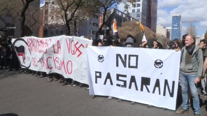 Al menos cinco detenidos y cinco heridos en las protestas independentistas contra Vox en Barcelona