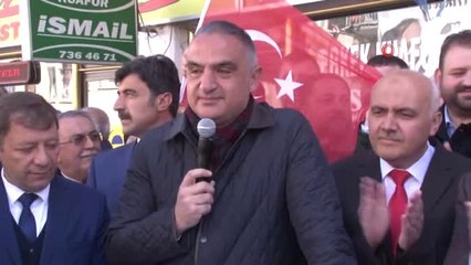 Bakan Ersoy, Kızılcahamam'da 'Sevgi Yürüyüşü'ne Katıldı