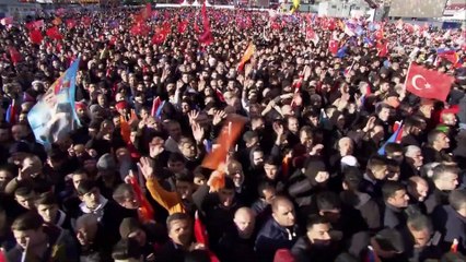 Cumhurbaşkanı Erdoğan: ''İstanbul'u Konstantinopol'e çevirmeye yeltenen Haçlı bozuntularına oylarınızla bir ders vermenizi istiyorum'' - İSTANBUL