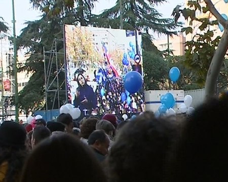 Católicos defienden su modelo de familia