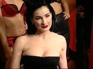 Dita Von Teese Dita Von Teese presenta en Madrid su colección de lencería para Wonderbra