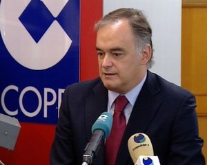 Pons defiende que es "un encuentro natural"