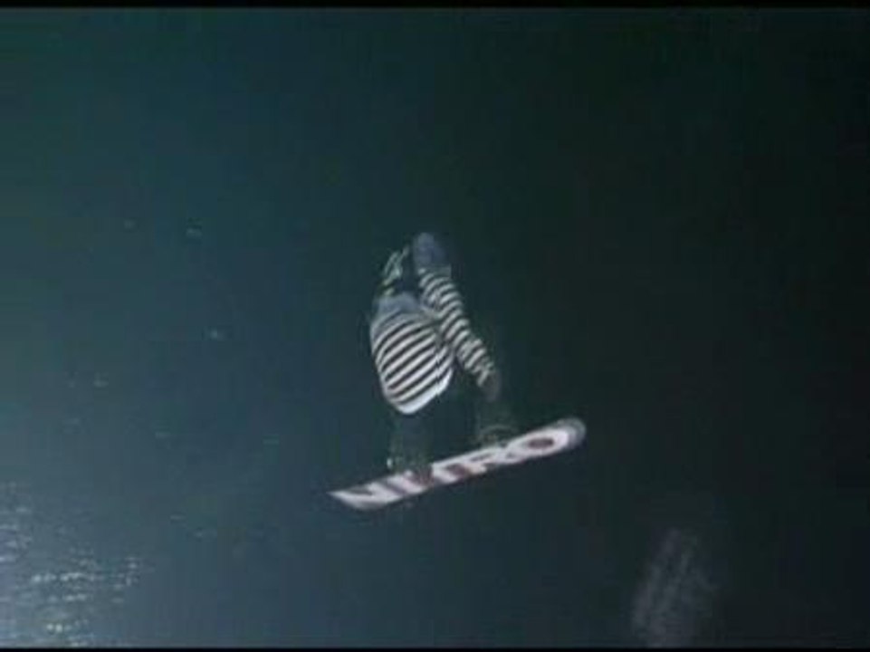 Los saltos más increíbles de snowboard