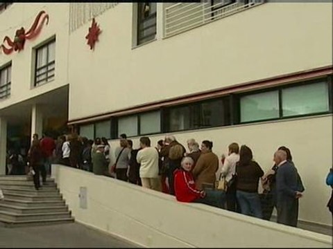 El Ayuntamiento de Torremolinos reparte 3.500 cestas de Navidad a jubilados y parados