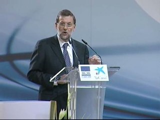 Rajoy afirma que la sociedad  tiene una "deuda" con los empresarios