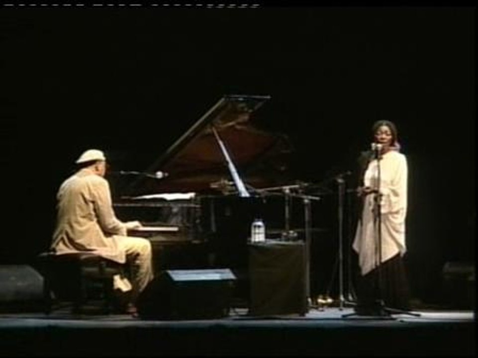 Concha Buika y Chucho Valdés se toman 'El último trago'