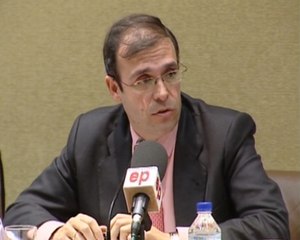 El Defensor pide "reflexionar" a los medios