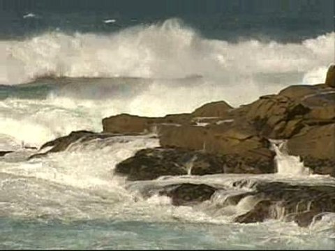 Alerta por fuertes vientos y oleaje en el Cantábrico