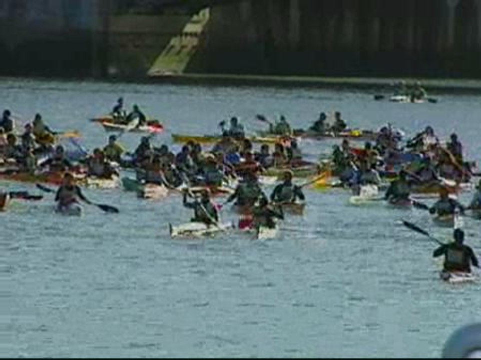 La IV Edición del Descenso Internacional Ría del Nervión bate su record de participación