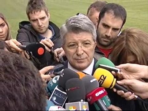 Cerezo asegura que Quique Sánchez Flores estará disponible para el partido del sábado frente al Deportivo