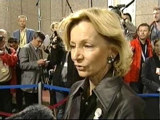 Salgado, "optimista" pese a los datos del paro