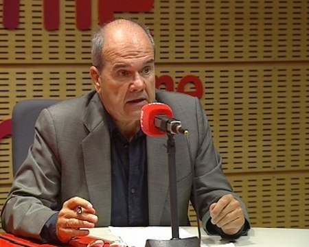 Chaves pide nombres al PP