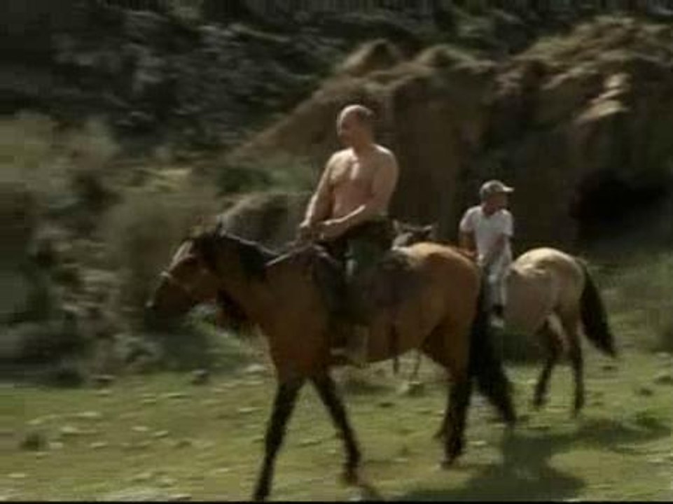 Putin a pecho descubierto