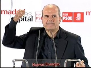 "¿Cómo es posible que Rajoy arregle las cuentas del Estado si no puede arreglar las de su propio partido?"