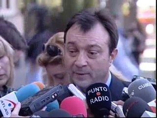 Cobo a Aguirre: "Le pido que vuelva a leer la entrevista"