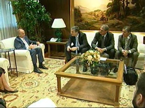 Miguel Sebastián se reúne con Magna para tratar el futuro de Opel en Figueruelas