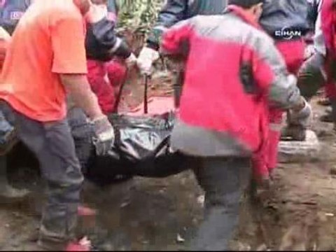 Al menos seis muertos y varios desaparecidos por las inundaciones en Turquía