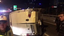 Sarıyer'de Lastiği Patlayan Panelvan Minibüs Devrildi: 2 Yaralı
