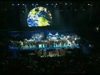 Un crisol de voces al son de "We are the world" cierra el homenaje a Jackson