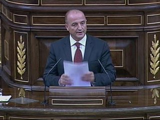 "Anteponemos el beneficio de los ciudadanos al de cualquier empresa"