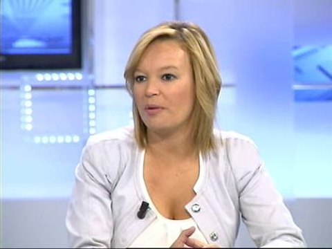 Pajín: La marcha de Solbes es normal y natural