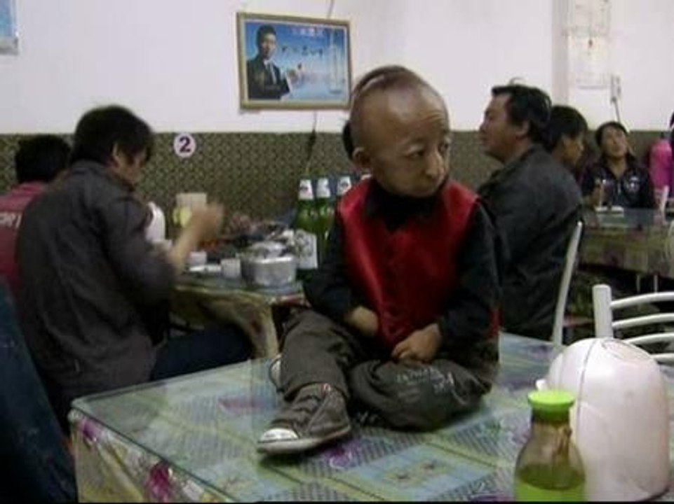 73 centímetros mide el hombre más bajo del mundo