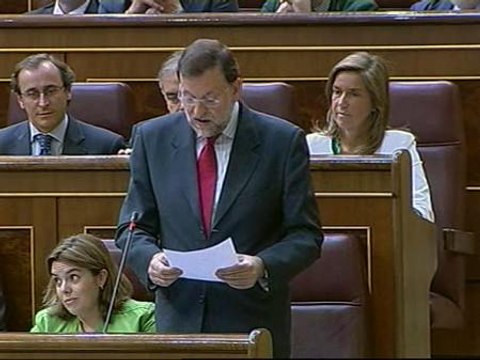 Rajoy utiliza contra el Gobierno la retirada de la enmienda sobre política fiscal: Estos es un circo