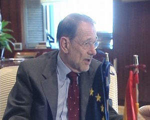 Solana dejará su cargo en octubre