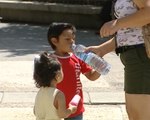 Los madrileños intentan refrescarse