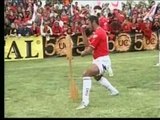 Baile tradicional en la Isla de Pascua para celebrar la llegada del fútbol