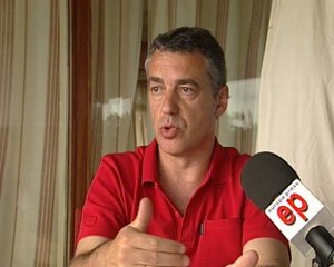Urkullu espera la llamada del PSOE