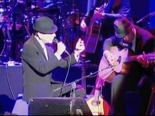 Leonard Cohen inicia triunfalmente en León su gira española