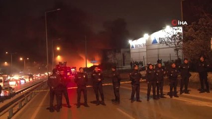 Sünger Fabrikasında Çıkan Yangın Kontrol Altına Alındı