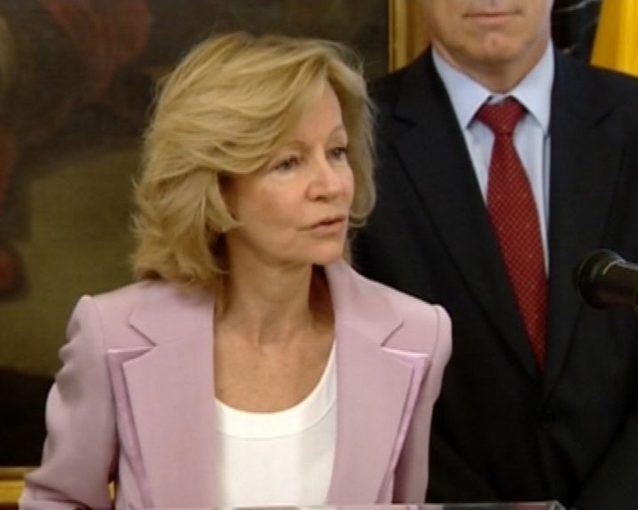 Salgado pide un esfuerzo conjunto contra la "peor crisis"