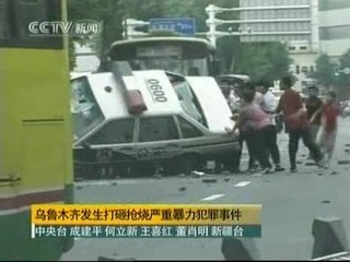 La etnia musulmana uigur se echa a la calle