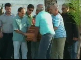 Primer entierro de un pasajero brasileño del Airbus